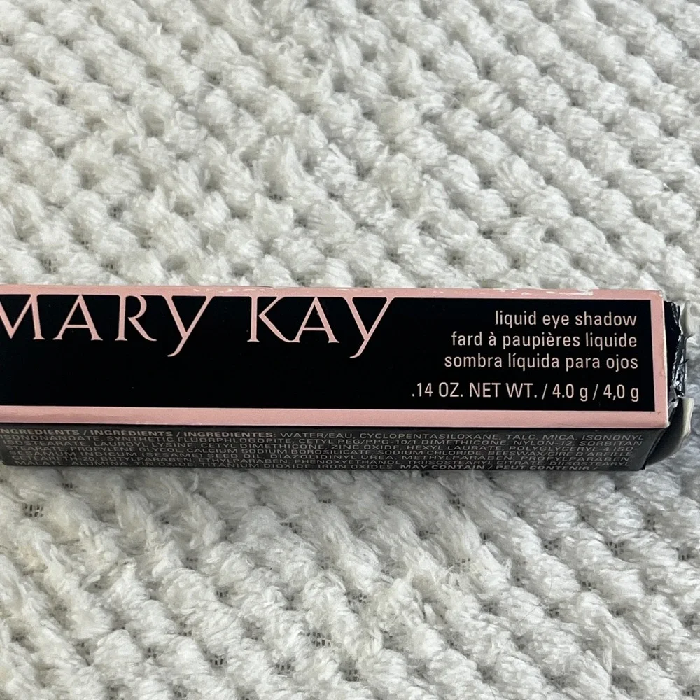 Mary Kay Liquid Eye Shadow Purple Nova Shimmer Finish 0.14‎ oz New in Box